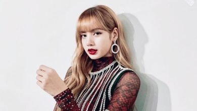 Lalisa Manoban(BlackPink) is a Thai rapper, singer and dancer, based in South Korea. She better is known by her stage name, Lisa. She is a member of the South Korean young lady bunch Blackpink under YG Entertainment. She born on March 27, 1997, in Bangkok, Thailand