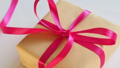 Unique Ways to Decorate Shirt Gift Boxes for a Personal Touch